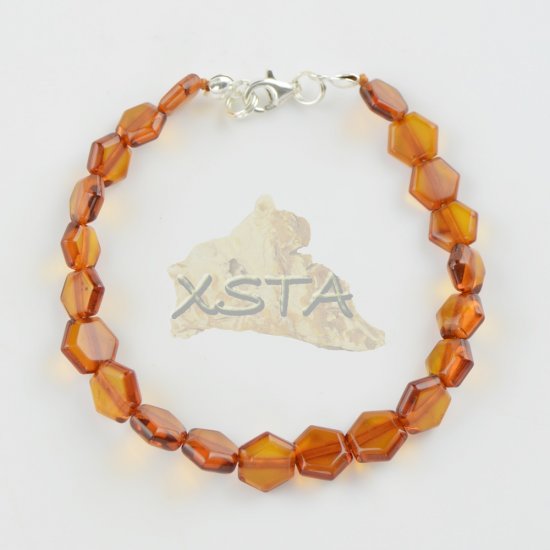 Amber bracelet with cognac beads